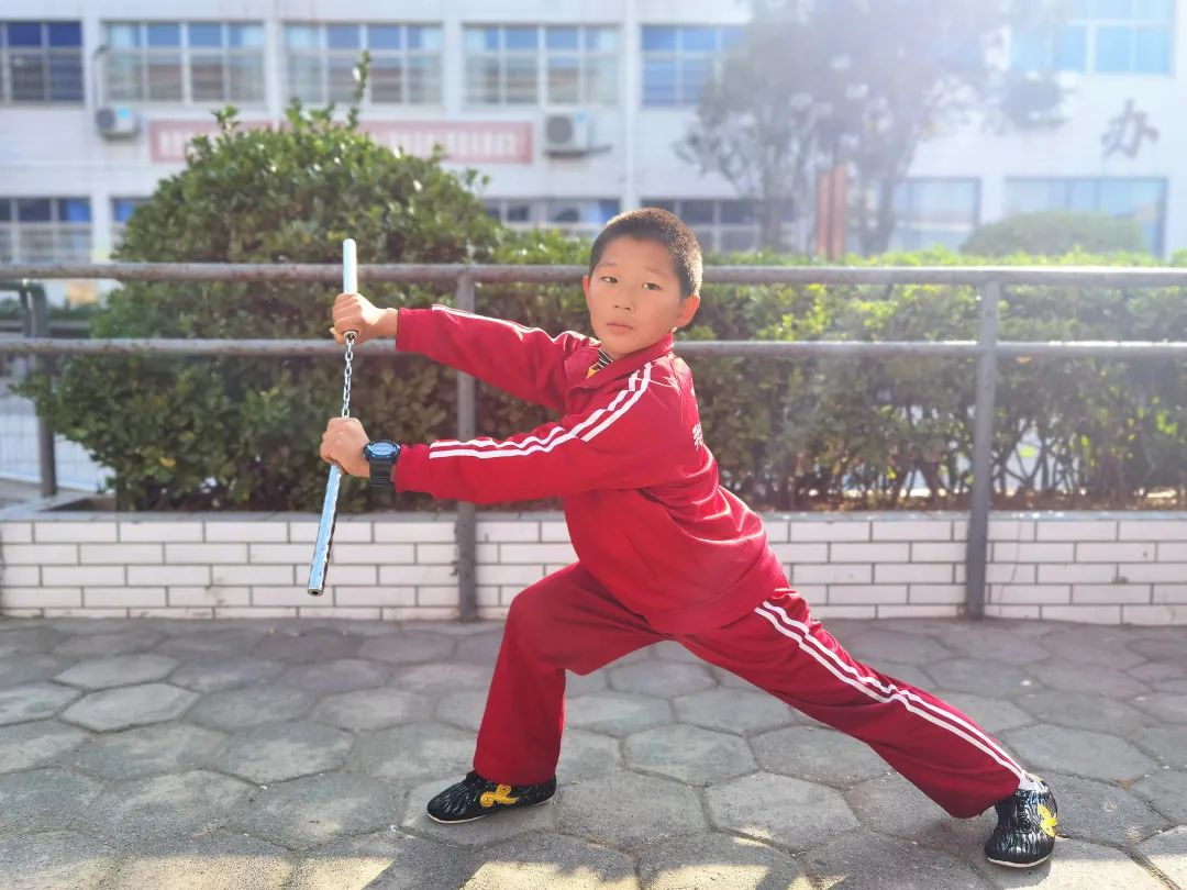 「美麗鵝坡」孩子不想學武術，應該引導堅持還是讓之放棄？